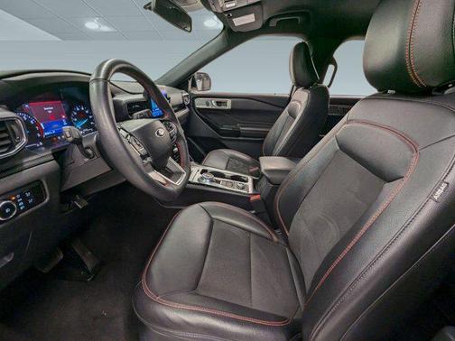2024 Ford Explorer ST-Line
