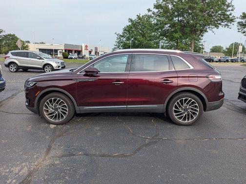 2020 Lincoln Nautilus Reserve