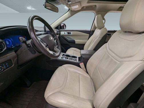 2020 Ford Explorer Platinum