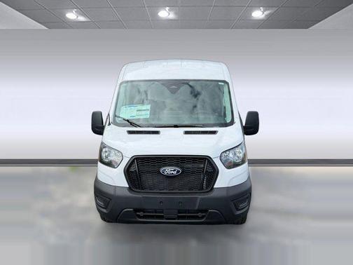 Oxford White 2026 Ford Transit-250 Base