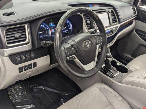 2015 Toyota Highlander Hybrid Platinum