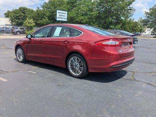 2014 Ford Fusion SE