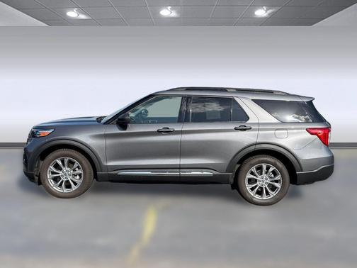 Gray 2021 Ford Explorer XLT