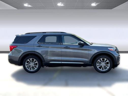 Gray 2021 Ford Explorer XLT