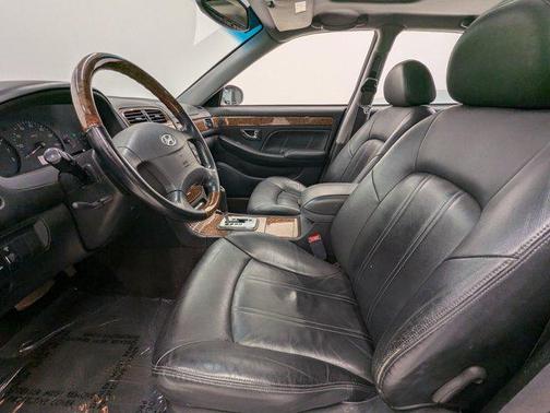 2005 Hyundai XG350 L