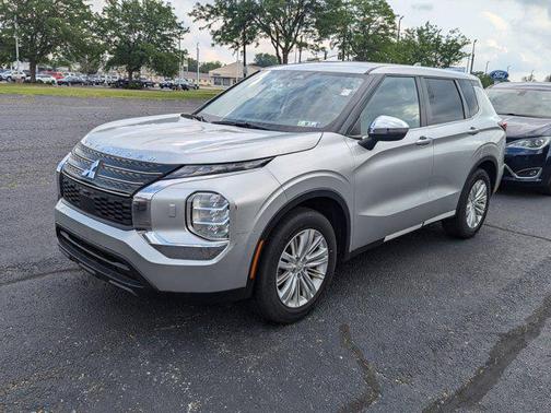 2022 Mitsubishi Outlander ES 2.5 S-AWC