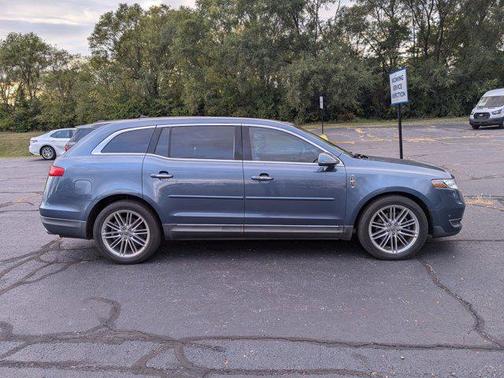2019 Lincoln MKT Reserve