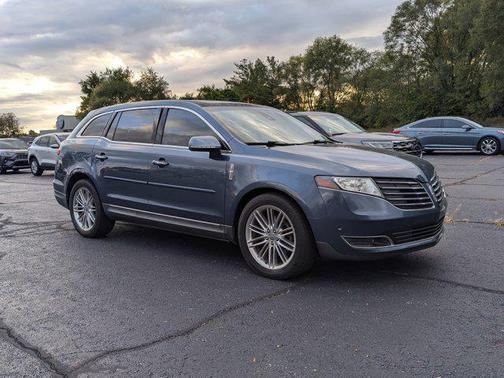 2019 Lincoln MKT Reserve