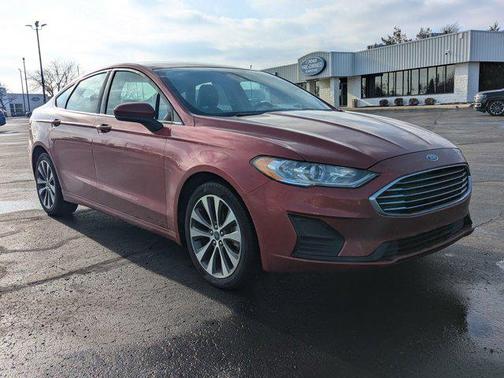 2020 Ford Fusion SE