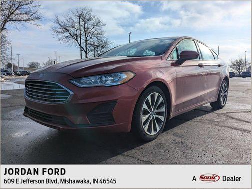 2020 Ford Fusion SE