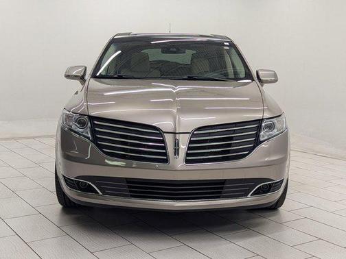 2019 Lincoln MKT Reserve
