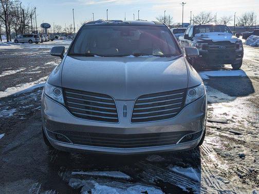 2019 Lincoln MKT Reserve