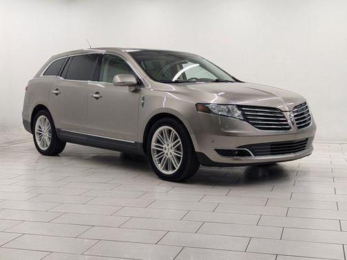 2019 Lincoln MKT Reserve