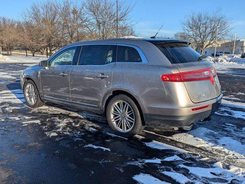 2019 Lincoln MKT Reserve