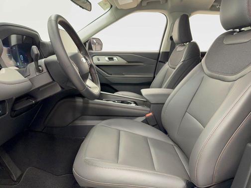Agate Black Metallic 2026 Ford Explorer Active