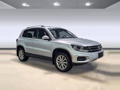 2017 Volkswagen Tiguan 2.0T Wolfsburg Edition