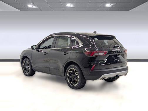 2026 Ford Escape Platinum