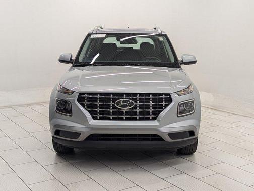 2022 Hyundai VENUE SEL