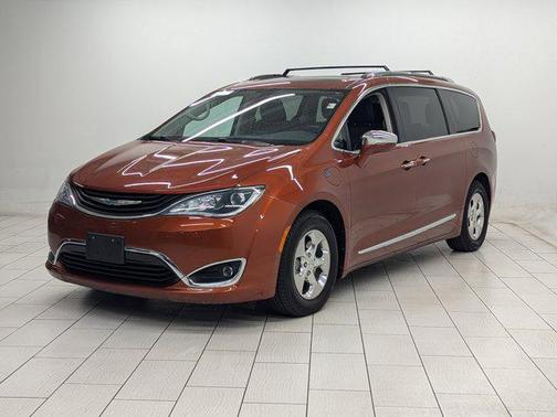 2018 Chrysler Pacifica Hybrid Limited