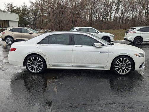 2019 Lincoln Continental Reserve