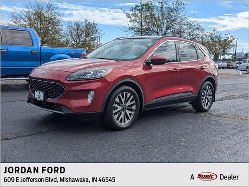 2020 Ford Escape Titanium