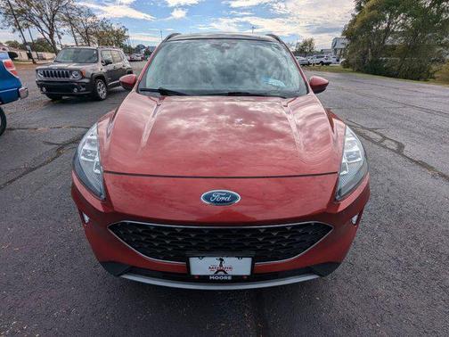 2020 Ford Escape Titanium