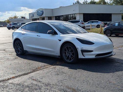 2022 Tesla Model 3 Long Range