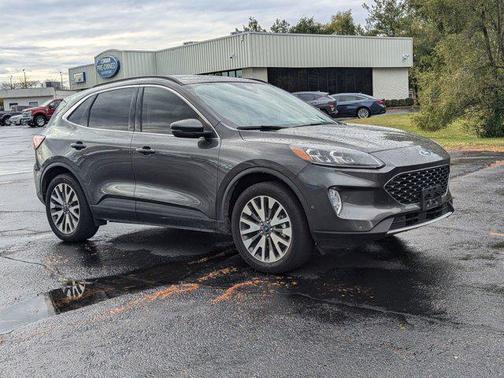 2020 Ford Escape Titanium