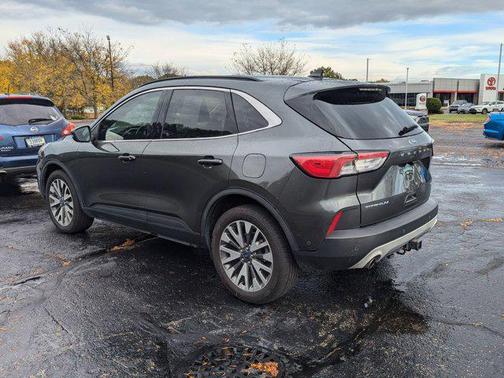 2020 Ford Escape Titanium