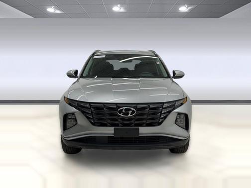 Shimmering Silver 2024 Hyundai TUCSON SEL