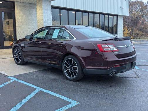 2019 Ford Taurus Limited