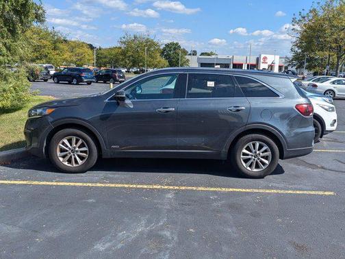 2020 Kia Sorento LX