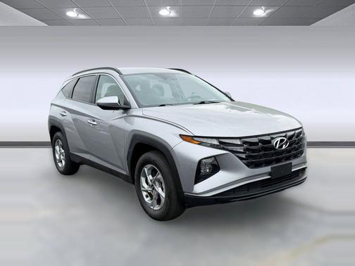 Shimmering Silver 2024 Hyundai TUCSON SEL