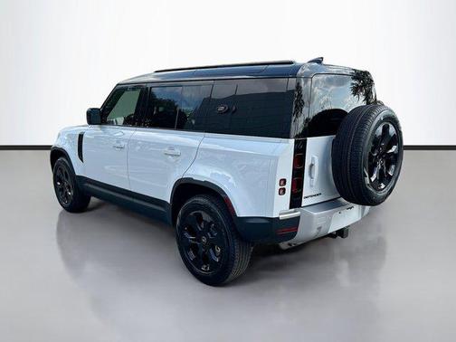 2025 Land Rover Defender 110 P400 S