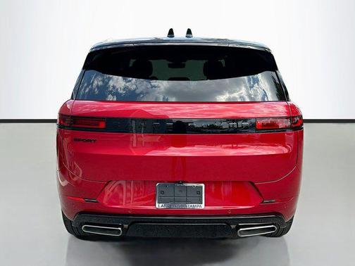 2025 Land Rover Range Rover Sport SE