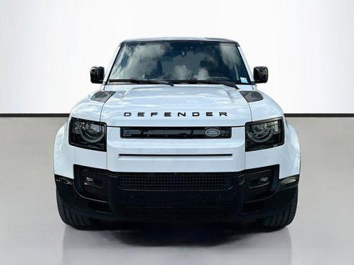 2025 Land Rover Defender 110 P500 X-Dynamic SE