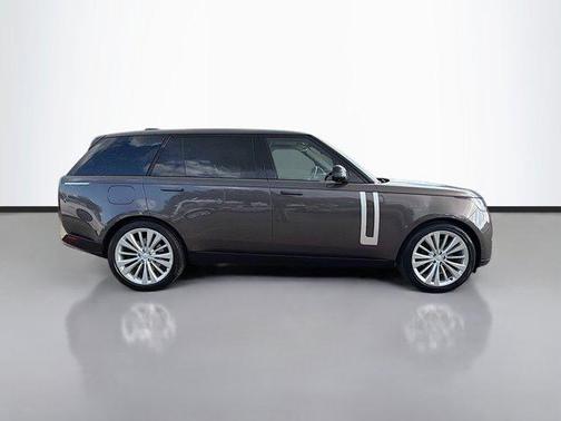 2023 Land Rover Range Rover First Edition