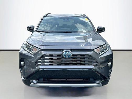 2019 Toyota RAV4 Hybrid SE