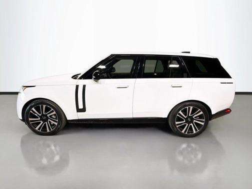 2023 Land Rover Range Rover P530 SE