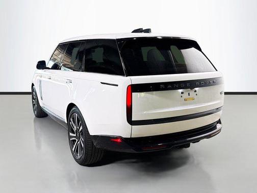 2023 Land Rover Range Rover P530 SE