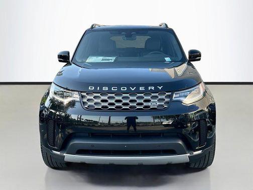 2025 Land Rover Discovery P300 S