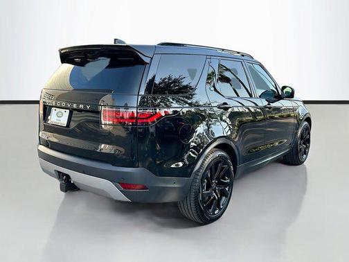 2025 Land Rover Discovery P300 S