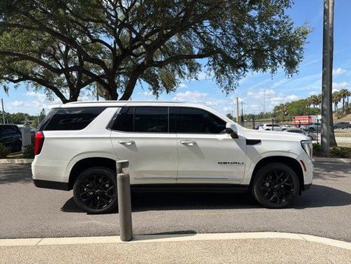 White Frost Tricoat 2025 GMC Yukon Denali