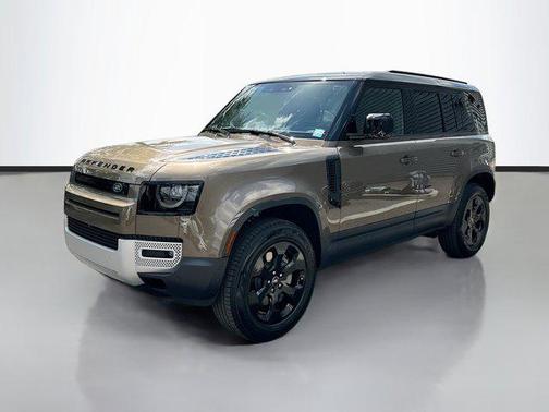 2025 Land Rover Defender 110 P300