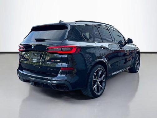 2021 BMW X5 M50i