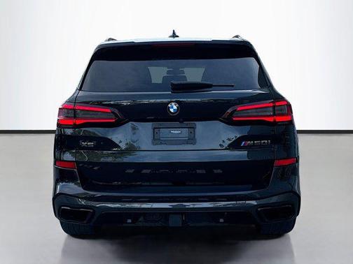 2021 BMW X5 M50i