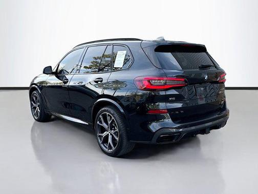 2021 BMW X5 M50i