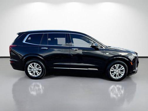 2025 Cadillac XT6 Luxury FWD