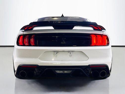 2022 Ford Shelby GT500 Base