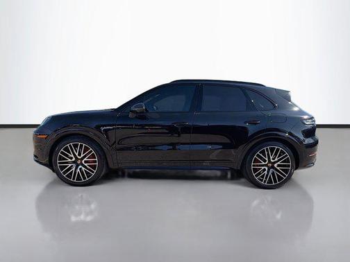 2024 Porsche Cayenne Cayenne Turbo E-Hybrid